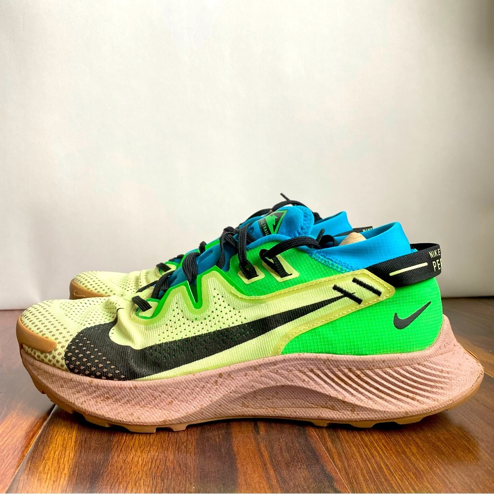 Nike Pegasus Trail 2 Barely Volt Hiking Sneakers Gem